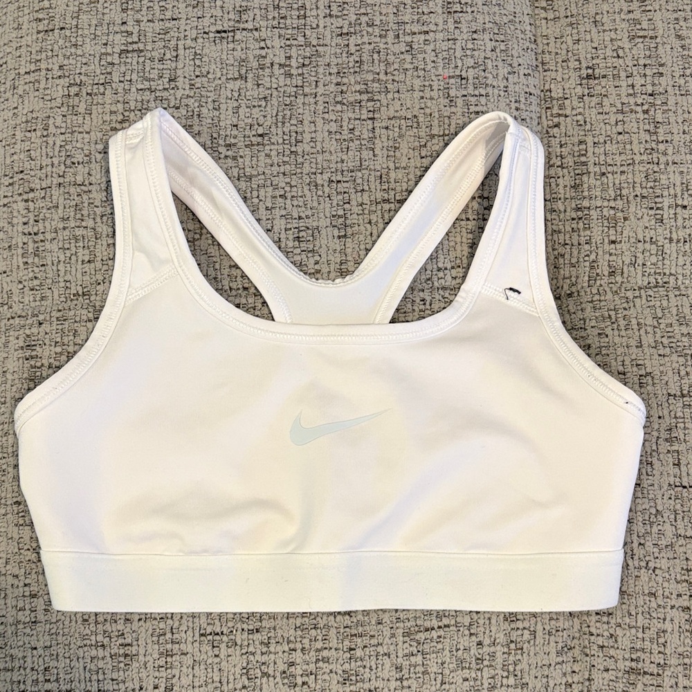 Nike girls size medium dri fit swoosh Sports Bra